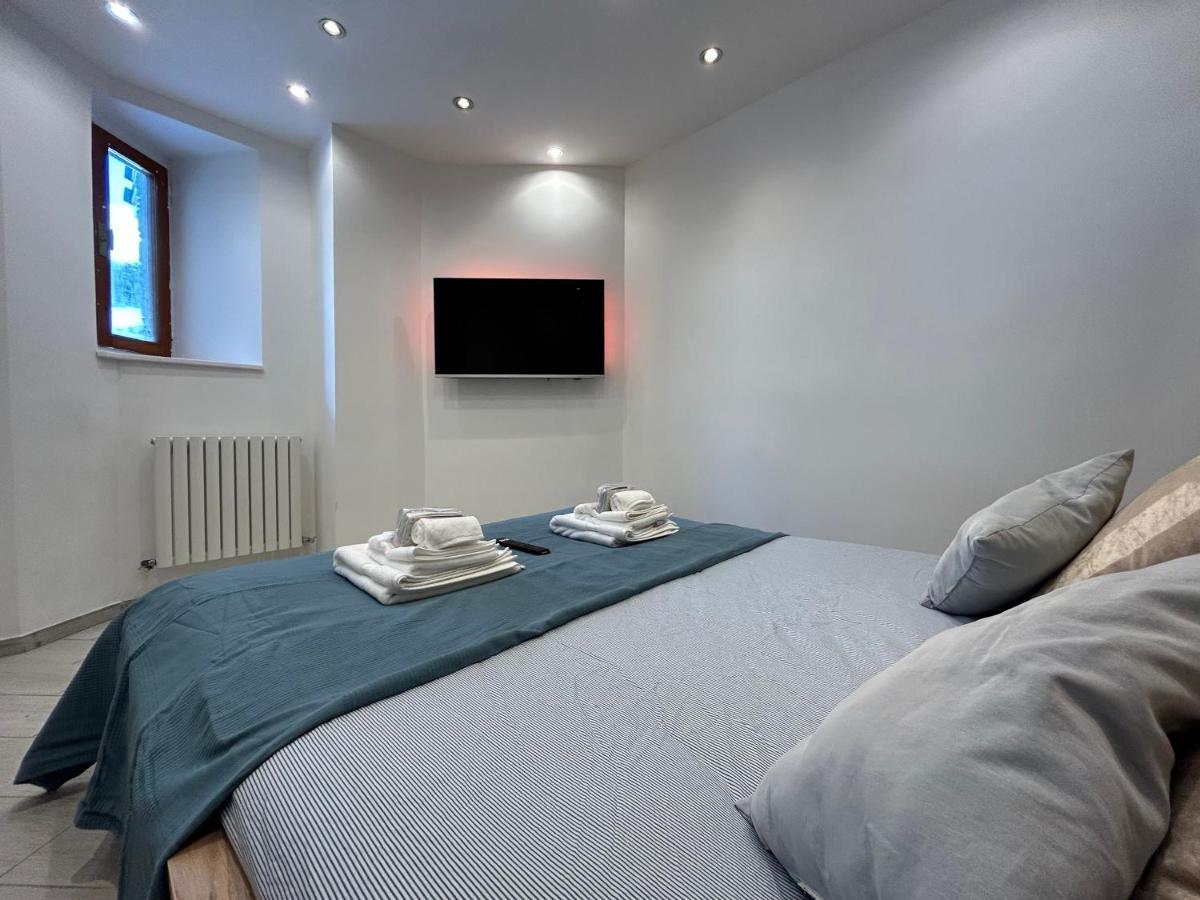 Terra Apartment - Ski In & Ski Out - Cerviniaholidays-Com Breuil-Cervinia Exterior foto